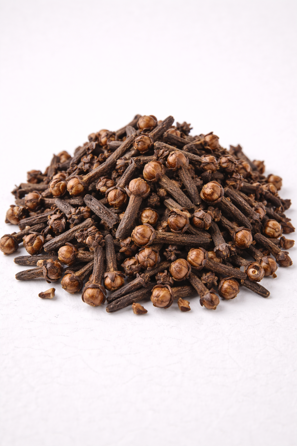 ציפורן שלם 100 גרם